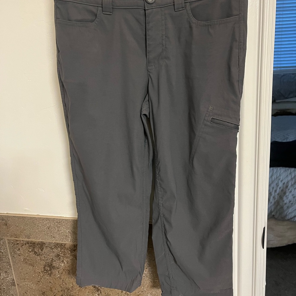 Eddie Bauer Gray Rainier crop